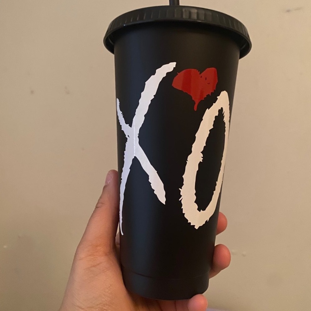 Tumbler cups